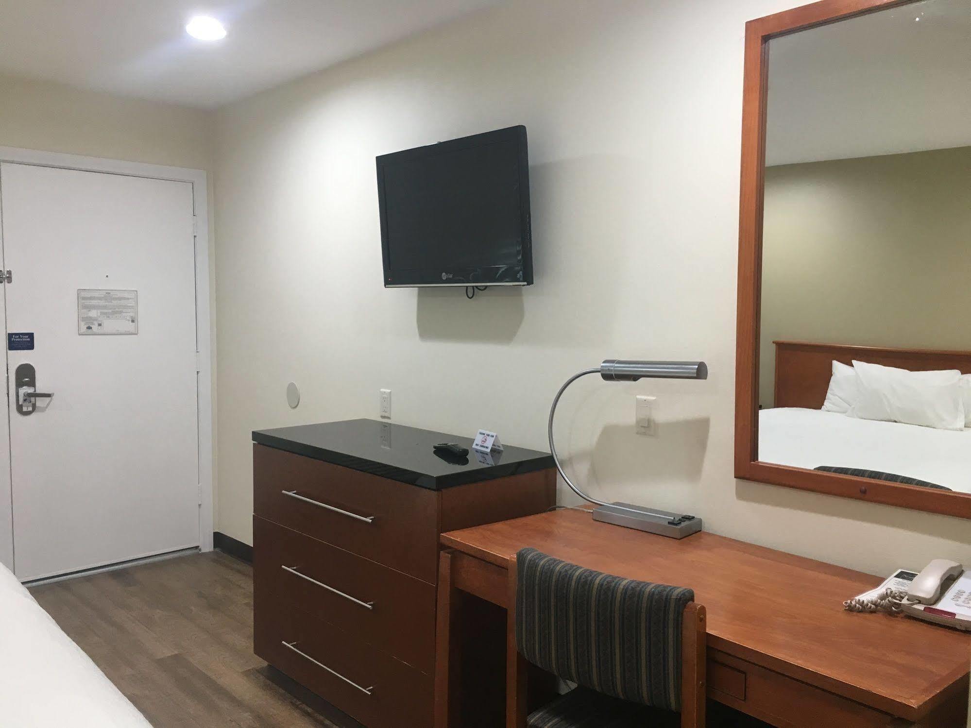 Simply Home Inn & Suites - Риверсайд Экстерьер фото