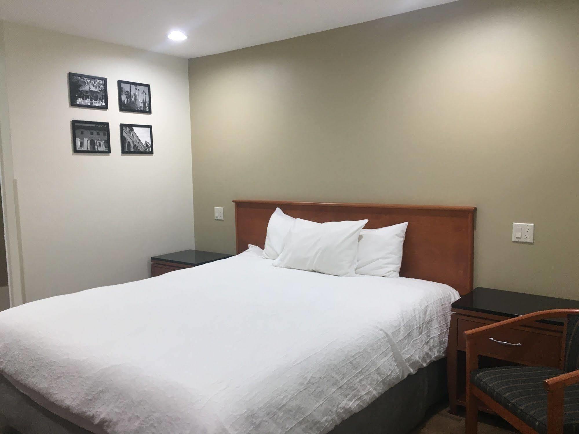 Simply Home Inn & Suites - Риверсайд Экстерьер фото