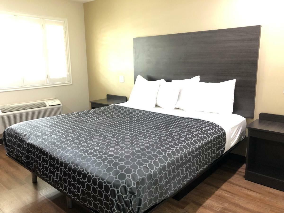 Simply Home Inn & Suites - Риверсайд Экстерьер фото